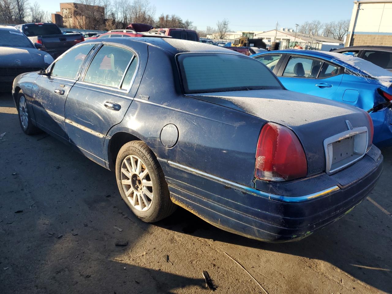 Obraz 2 z 2011 LINCOLN TOWN CAR SIGNATURE LIMITED 2011 z VIN 2LNBL8CV8BX763924