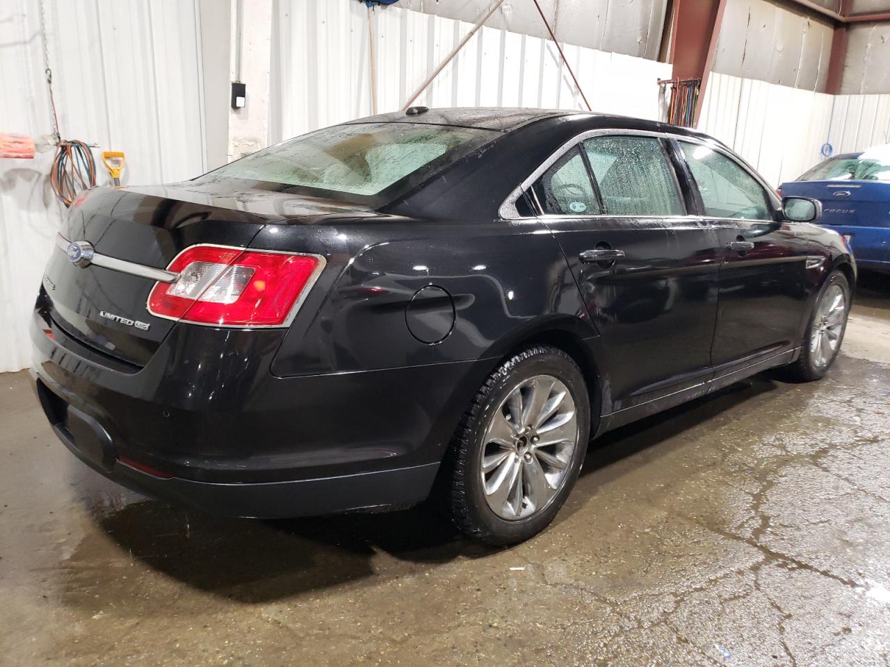Image 3 of 2011 FORD TAURUS LIMITED 2011 with VIN 1FAHP2JW9BG102992