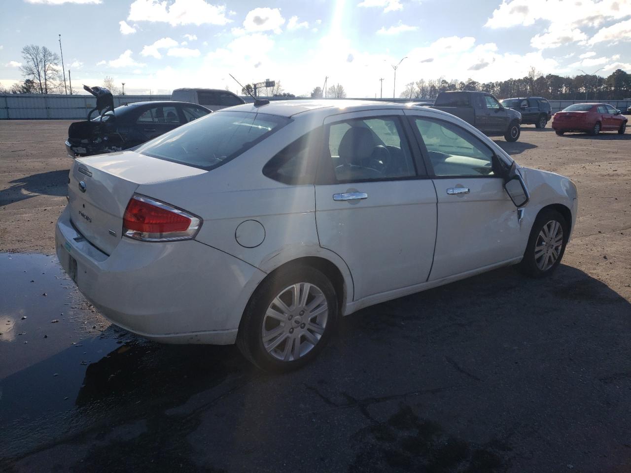 Изображение 3 2009 FORD FOCUS SEL 2009 с VIN 1FAHP37N29W195021