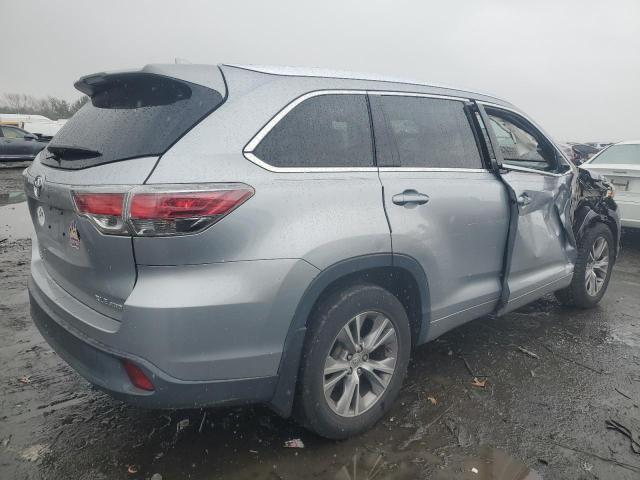 Obraz 3 z 2014 TOYOTA HIGHLANDER XLE 2014 z VIN 5TDJKRFH3ES068314