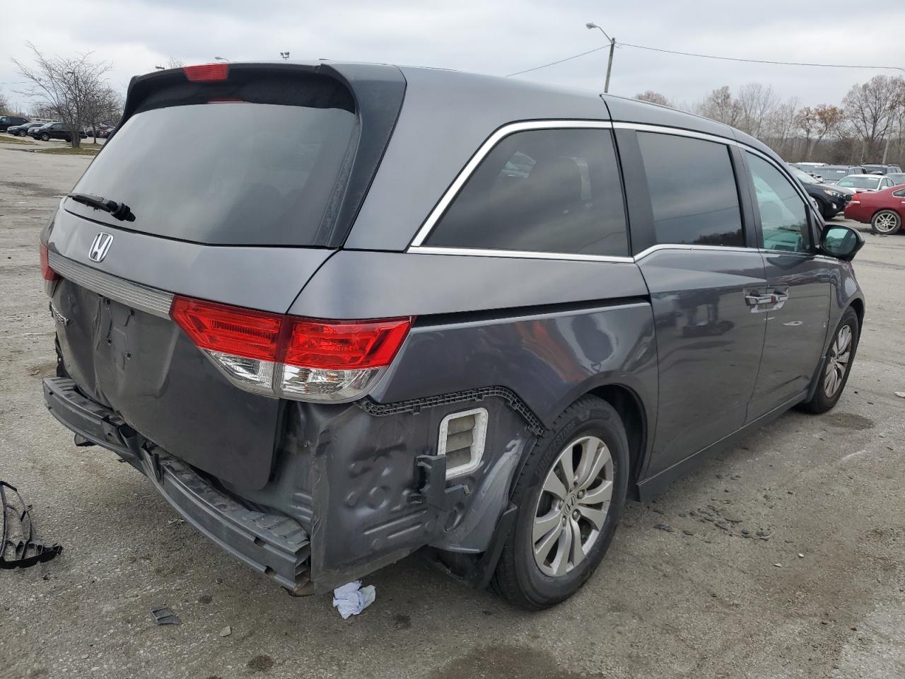 Image 3 of 2016 HONDA ODYSSEY EXL 2016 with VIN 5FNRL5H64GB051856