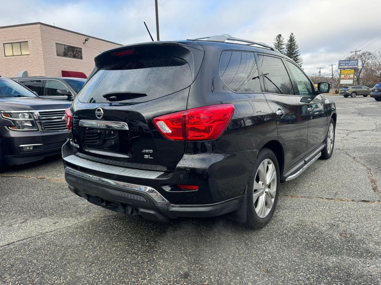 Image 3 of 2018 NISSAN PATHFINDER S 2018 with VIN 5N1DR2MM5JC612304