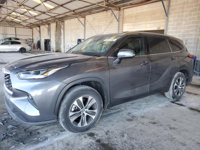 Изображение 2021 TOYOTA HIGHLANDER XLE 2021