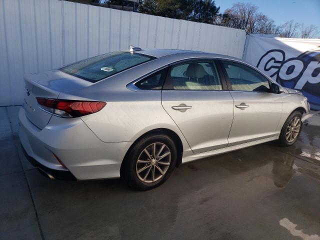 Obraz 3 z 2019 HYUNDAI SONATA SE 2019 z VIN 5NPE24AF0KH812544