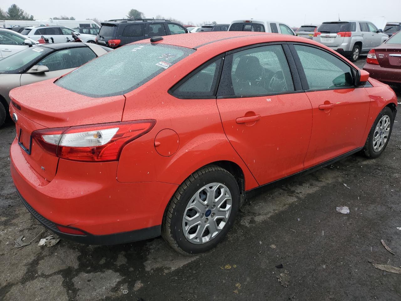 Image 3 of 2012 FORD FOCUS SE 2012 with VIN 1FAHP3F22CL296947