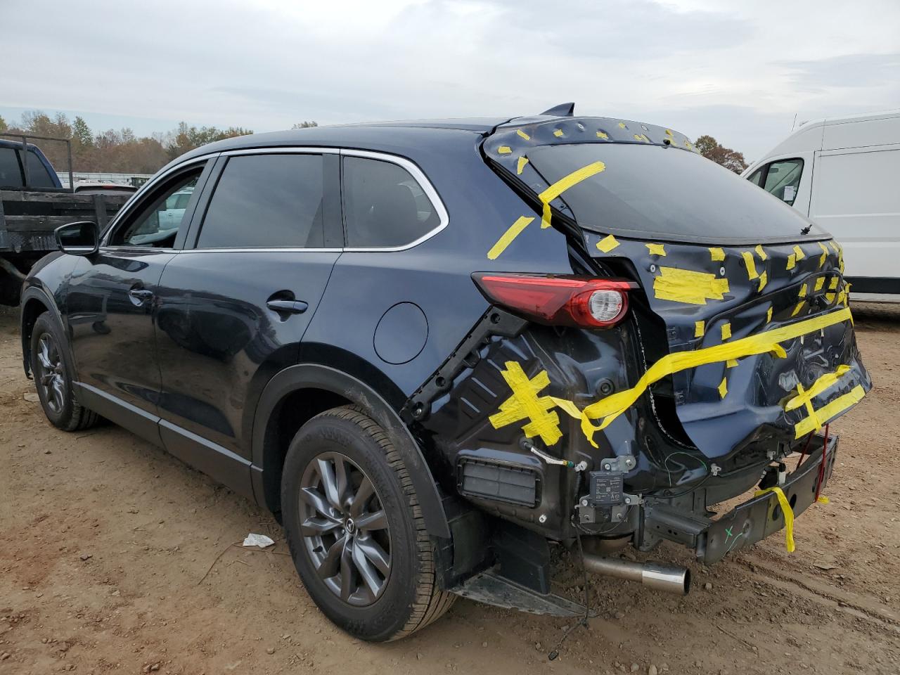 Image 2 of 2020 MAZDA CX-9 TOURING 2020 with VIN JM3TCBCY8L0414642
