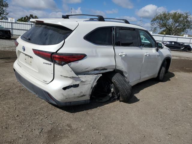 Image 3 of 2020 TOYOTA HIGHLANDER HYBRID XLE 2020 with VIN 5TDHARAH0LS502503