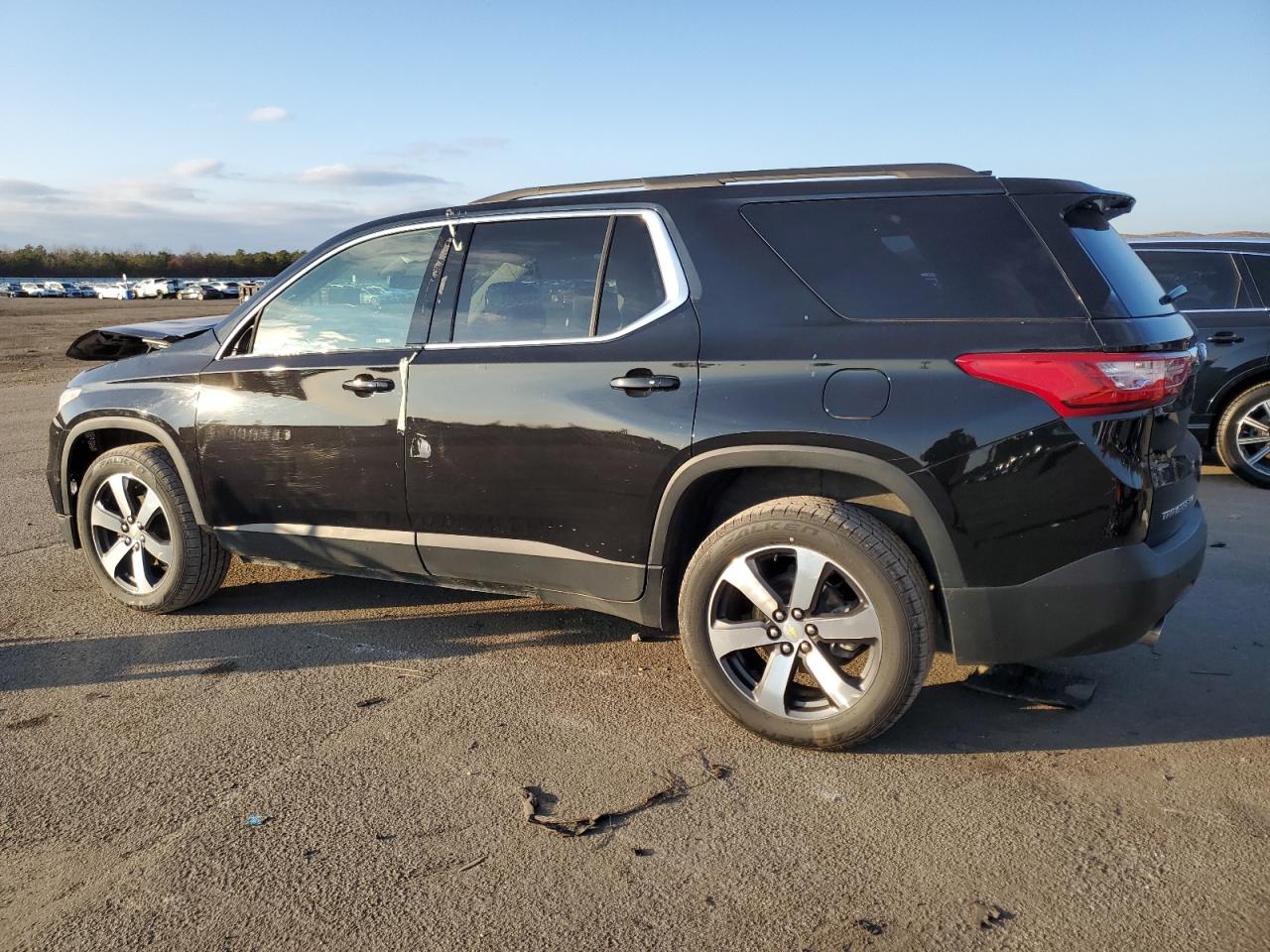 Image 2 of 2021 CHEVROLET TRAVERSE LT 2021 with VIN 1GNEVHKW5MJ134114