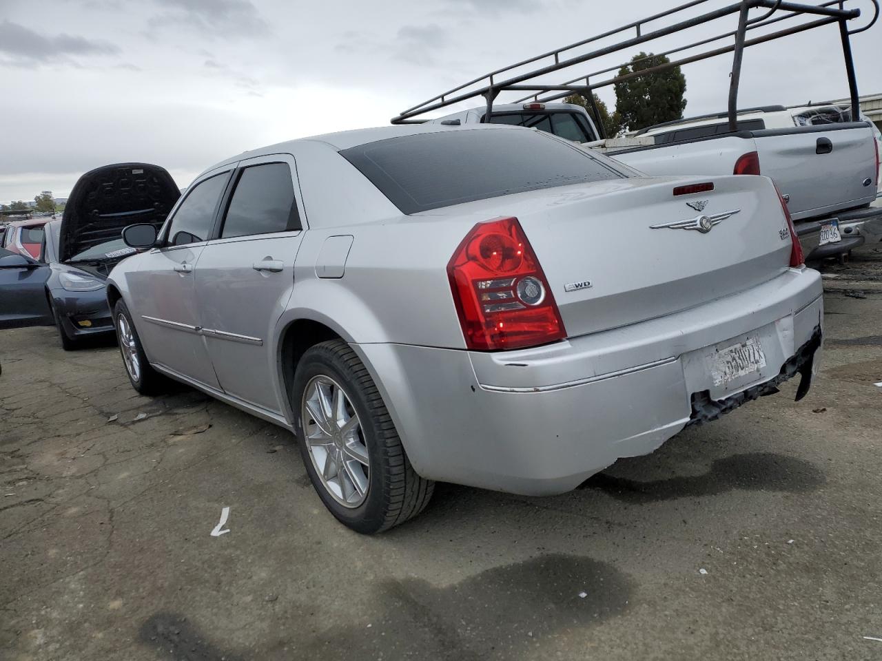 Obraz 2 z 2010 CHRYSLER 300 TOURING 2010 z VIN 2C3CK5CV2AH282087