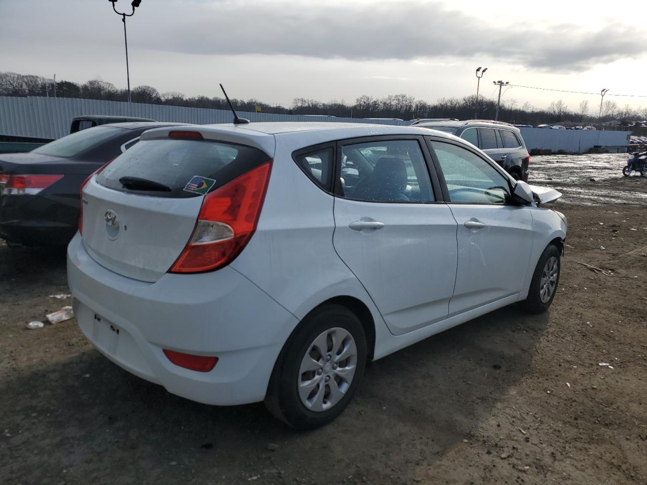 Obraz 3 z 2016 HYUNDAI ACCENT SE 2016 z VIN KMHCT5AE7GU262219