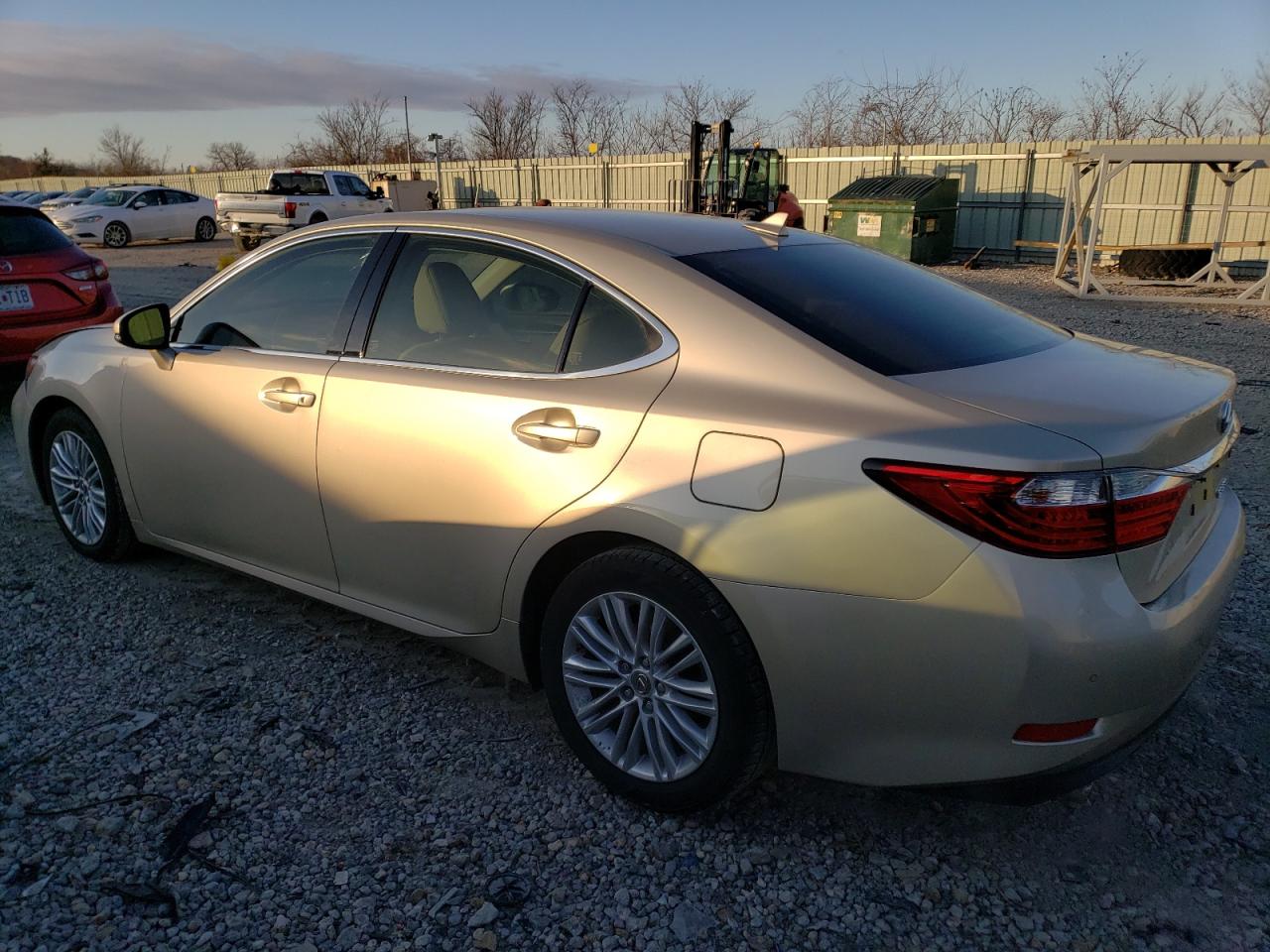 Obraz 2 z 2014 LEXUS ES 350 2014 z VIN JTHBK1GG0E2102792