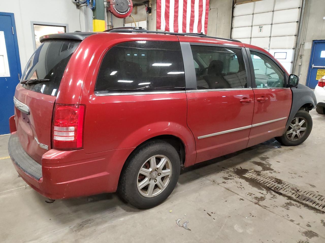 Obraz 3 z 2010 CHRYSLER TOWN & COUNTRY TOURING 2010 z VIN 2A4RR5D15AR248940