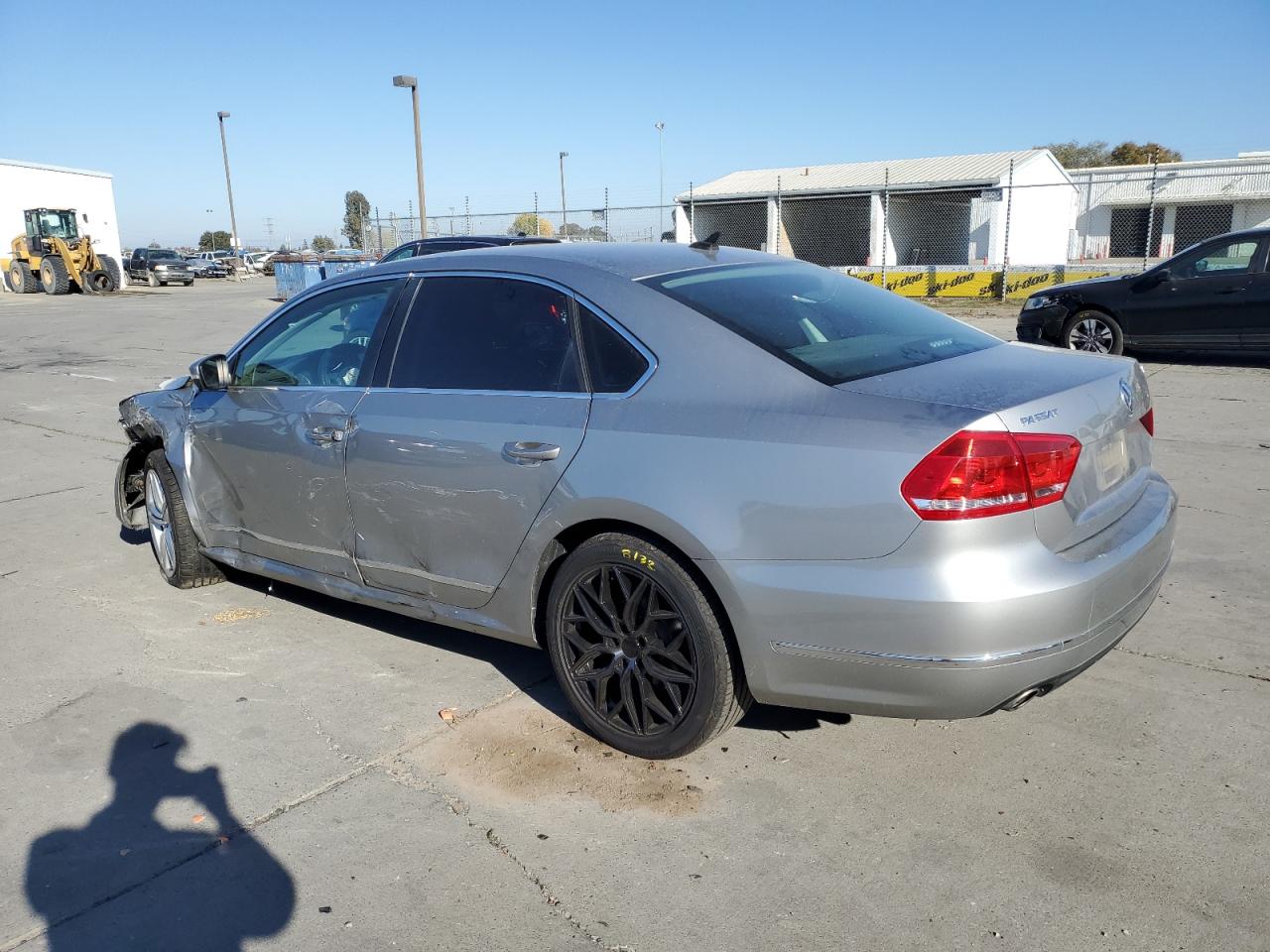Image 2 of 2014 VOLKSWAGEN PASSAT SEL 2014 with VIN 1VWCN7A36EC046922