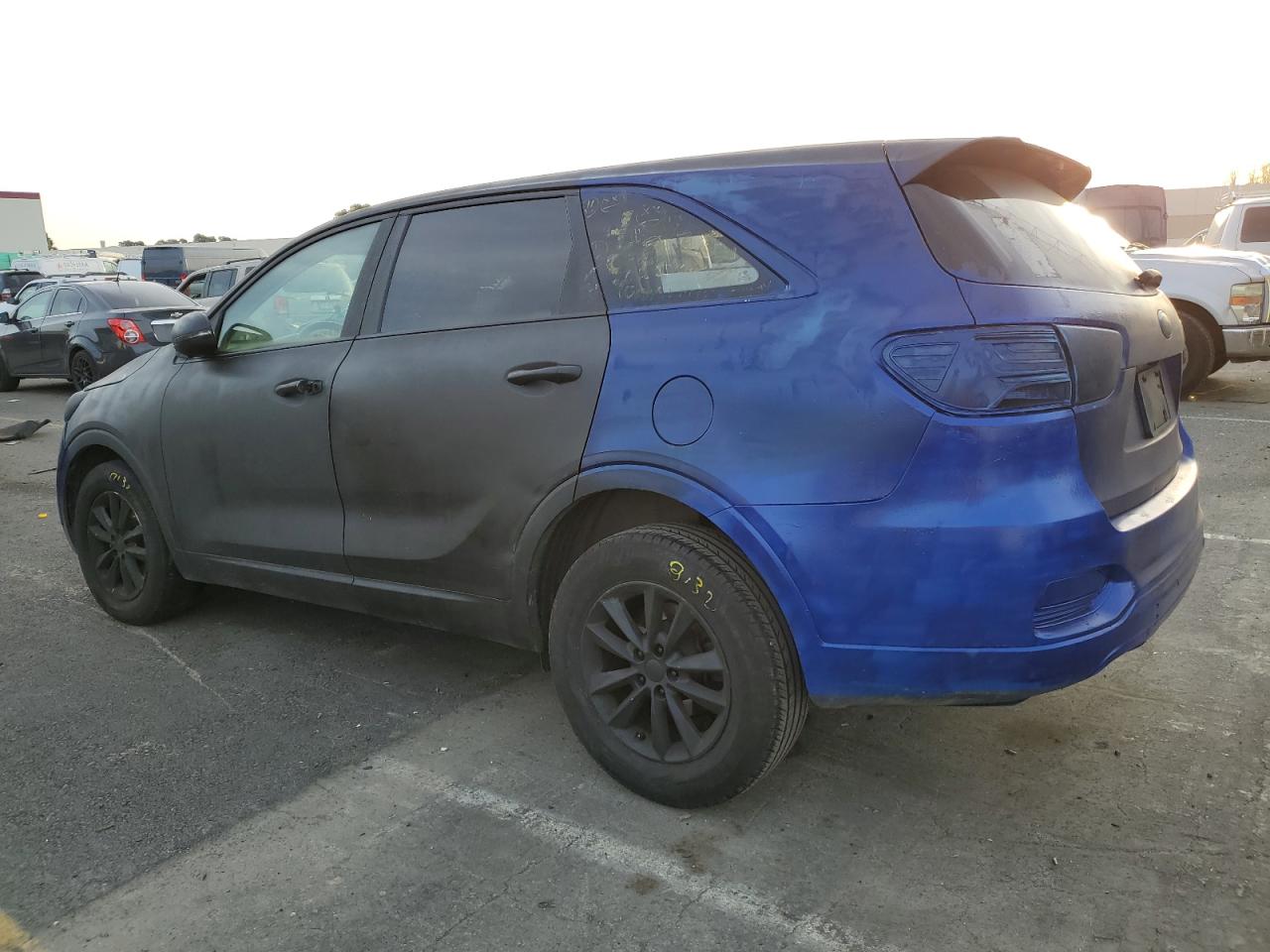 Изображение 2 2020 KIA SORENTO L 2020 с VIN 5XYPG4A38LG679928