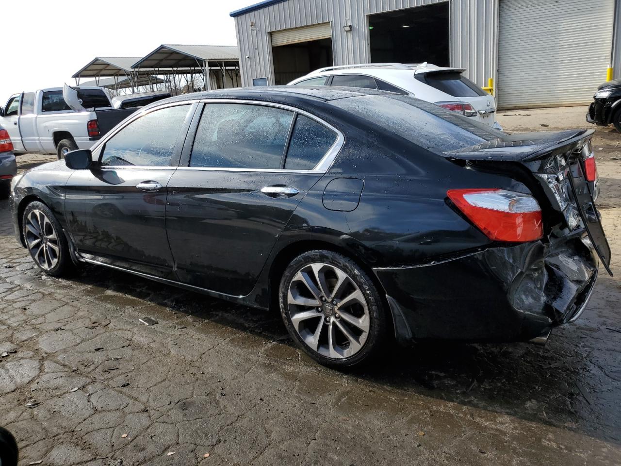 Изображение 2 2015 HONDA ACCORD SPORT 2015 с VIN 1HGCR2F51FA219121