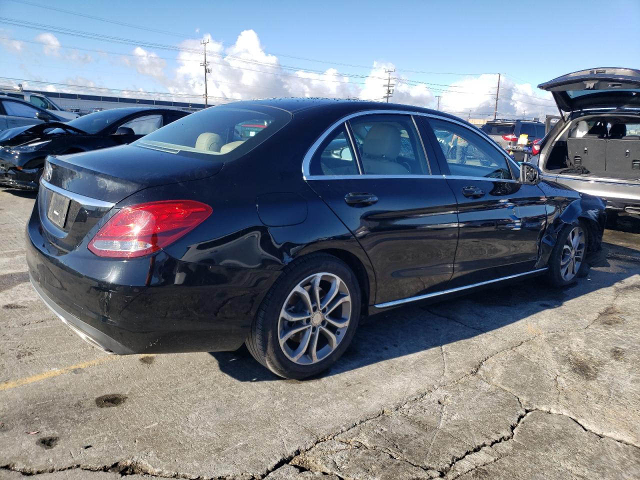 Изображение 3 2016 MERCEDES-BENZ C 300 2016 с VIN 55SWF4JBXGU116266