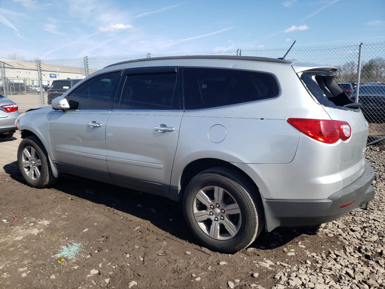 Изображение 2 2011 CHEVROLET TRAVERSE LT 2011 с VIN 1GNKRJED3BJ162922