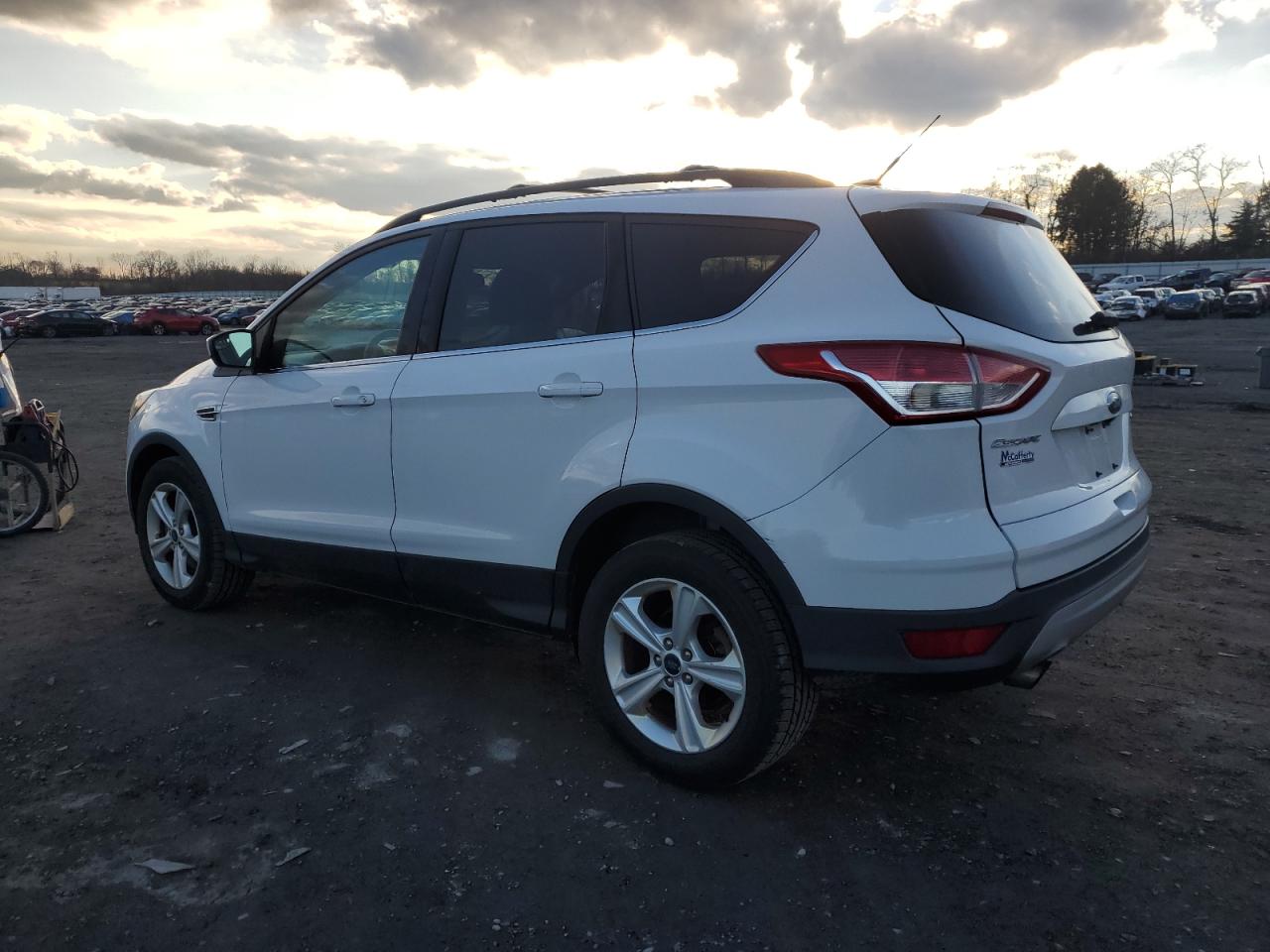 Obraz 2 z 2016 FORD ESCAPE SE 2016 z VIN 1FMCU9GX4GUB43038