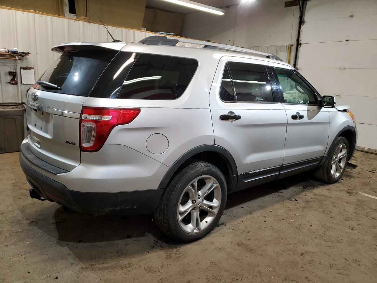 Image 3 of 2015 FORD EXPLORER LIMITED 2015 with VIN 1FM5K8F84FGA73699