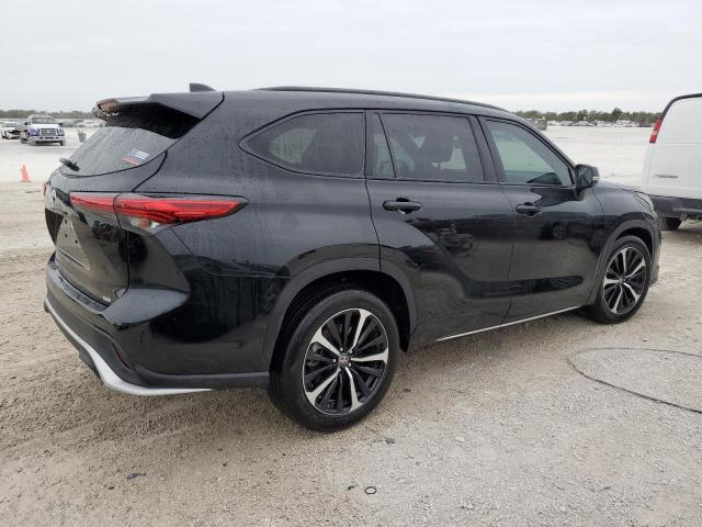 Obraz 3 z 2021 TOYOTA HIGHLANDER XSE 2021 z VIN 5TDLZRAH9MS053570