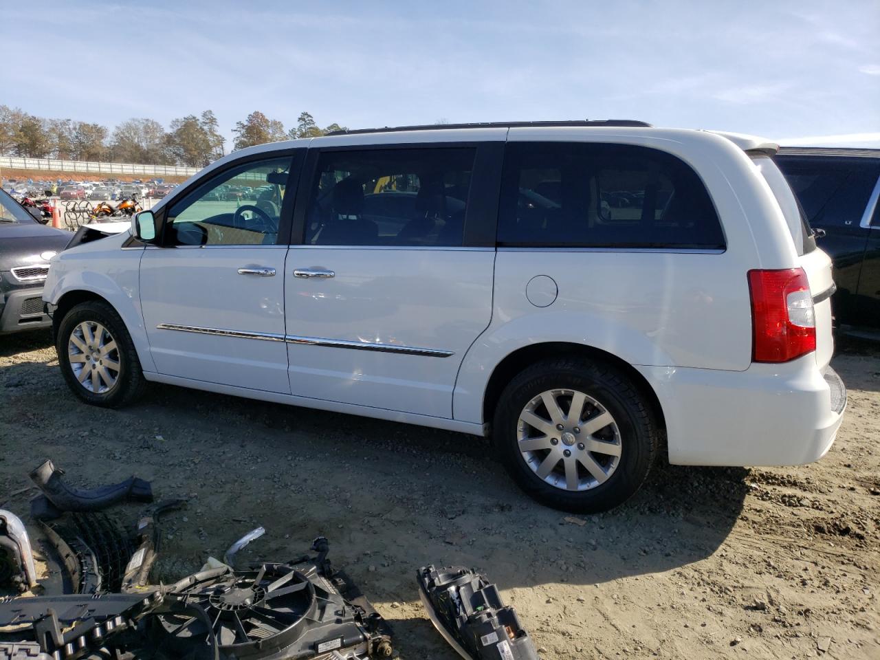 Image 2 of 2015 CHRYSLER TOWN & COUNTRY TOURING 2015 with VIN 2C4RC1BG9FR617443
