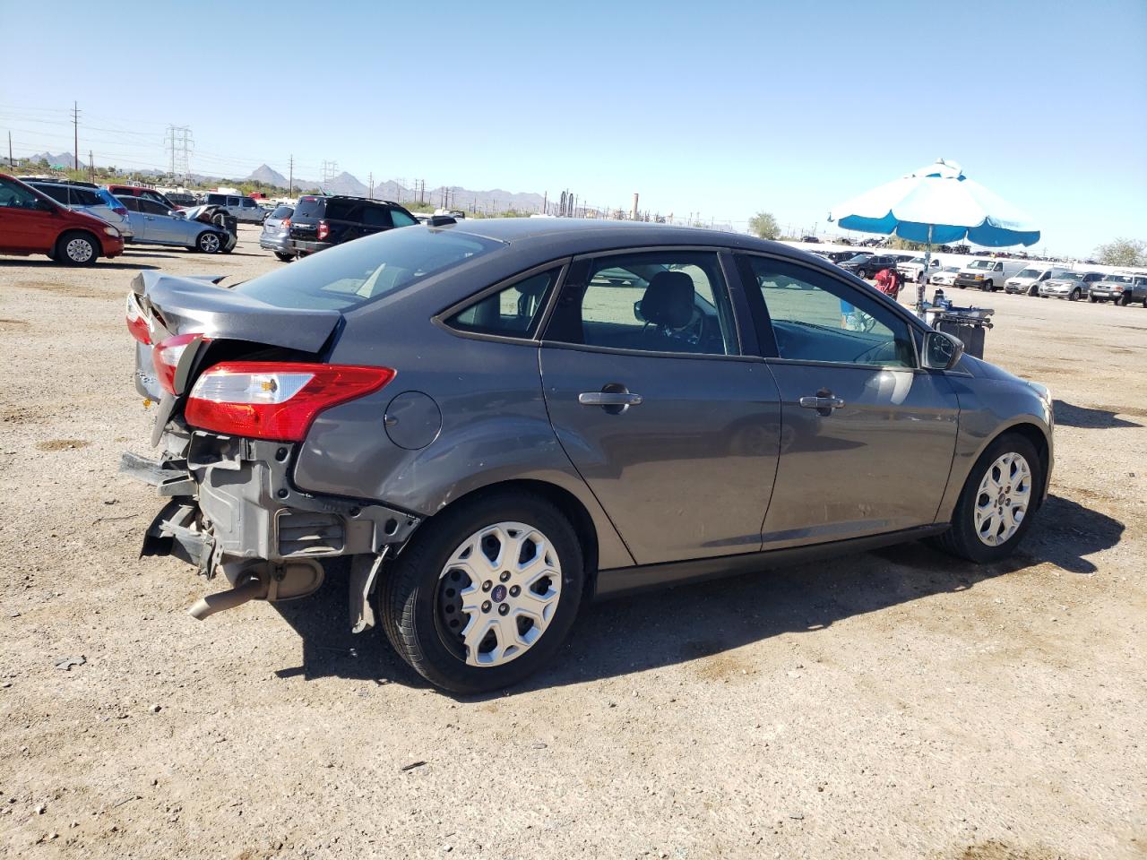 Image 3 of 2012 FORD FOCUS SE 2012 with VIN 1FAHP3F21CL120021