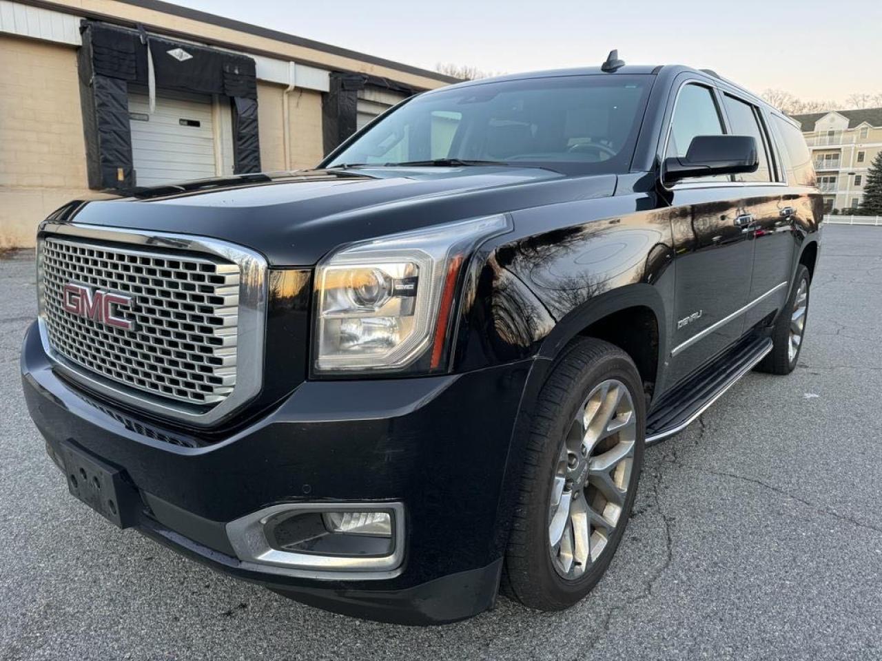 Image 2 of 2017 GMC YUKON XL DENALI 2017 with VIN 1GKS2HKJ1HR243271