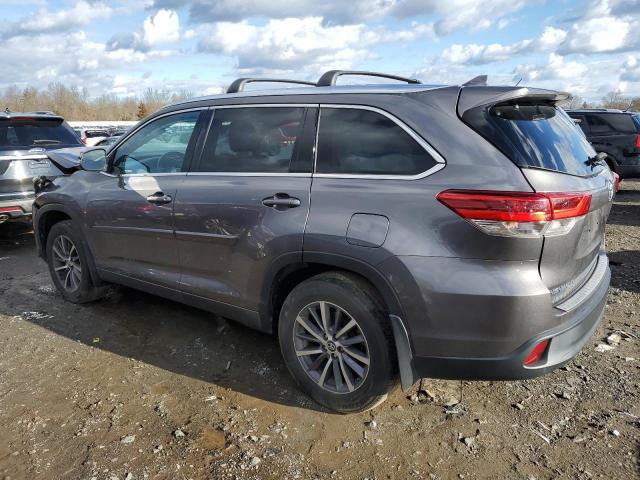 Obraz 2 z 2018 TOYOTA HIGHLANDER SE 2018 z VIN 5TDJZRFH3JS835312