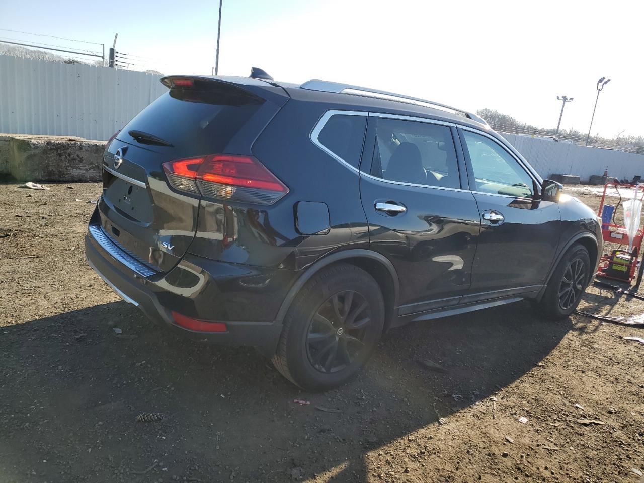 Image 3 of 2017 NISSAN ROGUE S 2017 with VIN 5N1AT2MTXHC732587