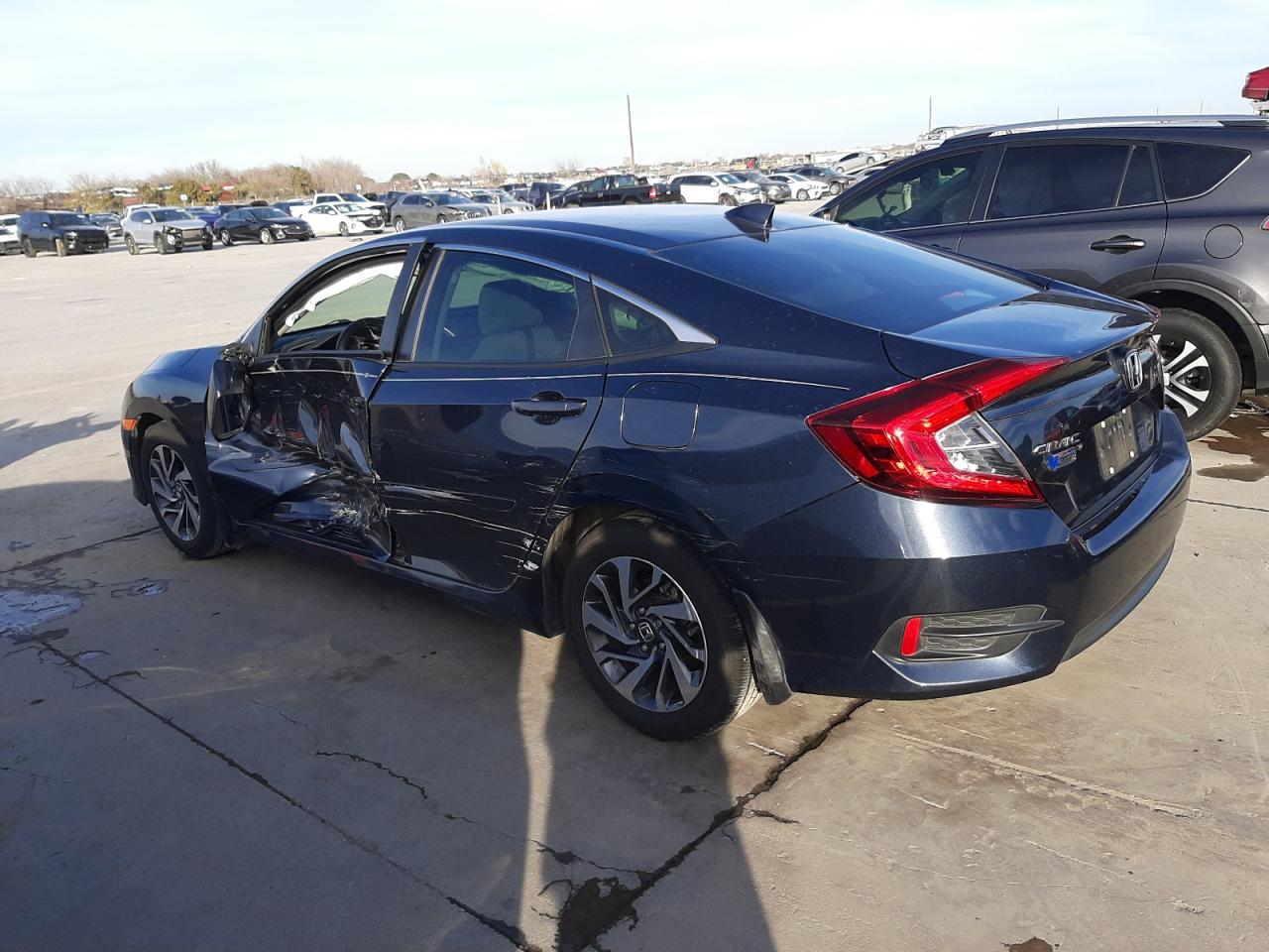 Image 2 of 2018 HONDA CIVIC EX 2018 with VIN 19XFC2F77JE042689