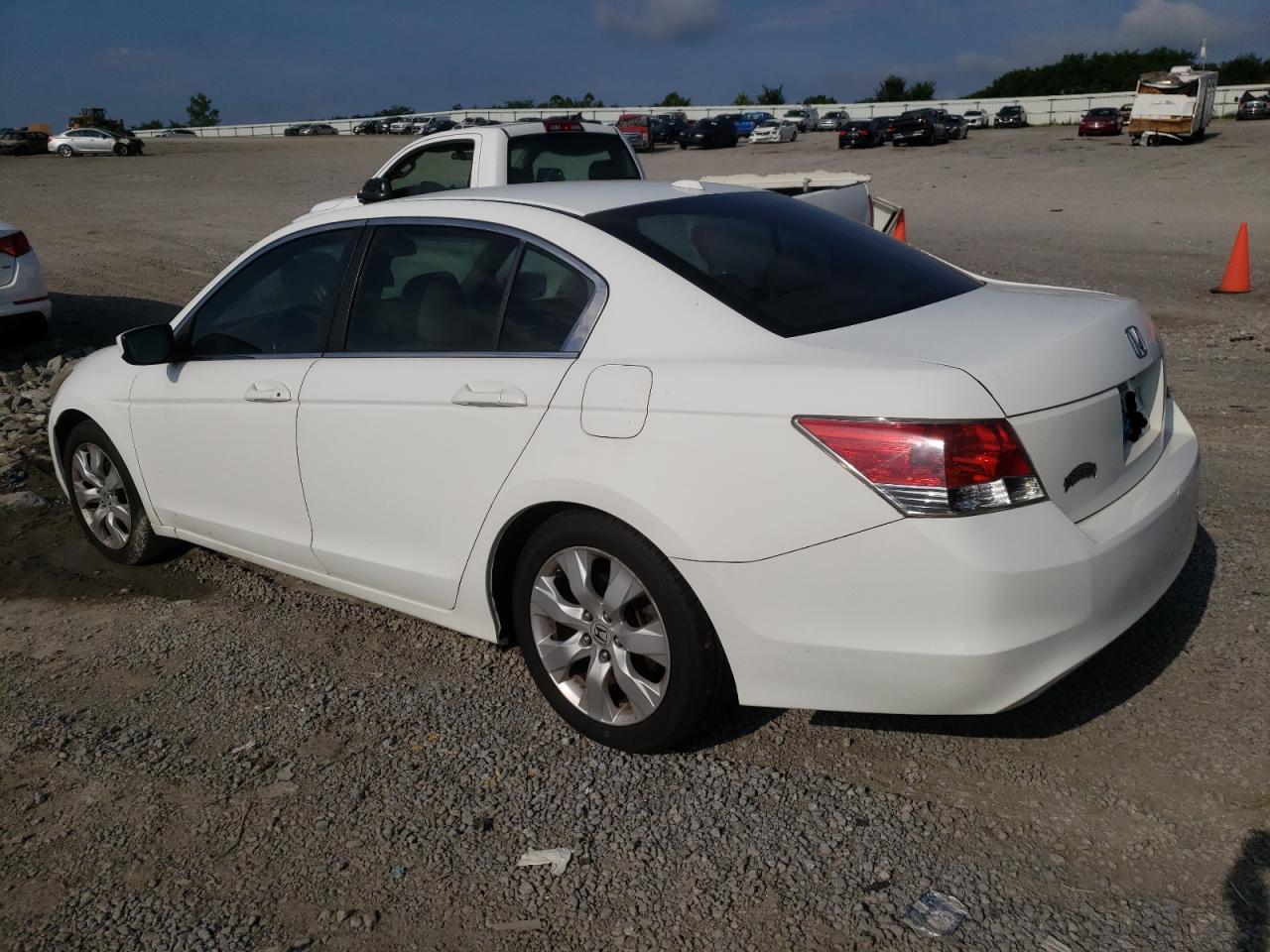 Изображение 2 2010 HONDA ACCORD EXL 2010 с VIN 1HGCP2F8XAA148655