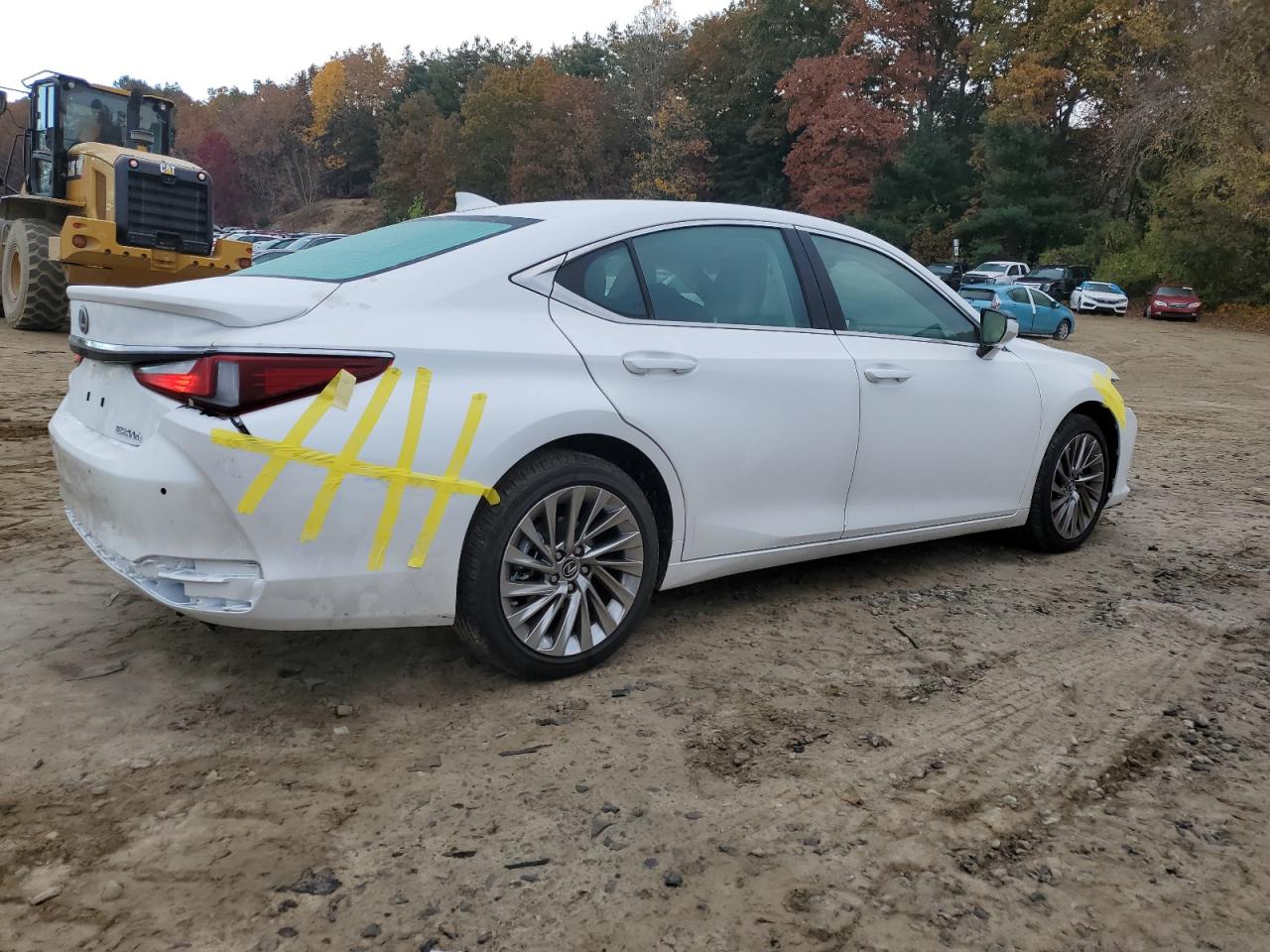 Image 3 of 2023 LEXUS ES 300H BASE 2023 with VIN 58AEA1C17PU036255