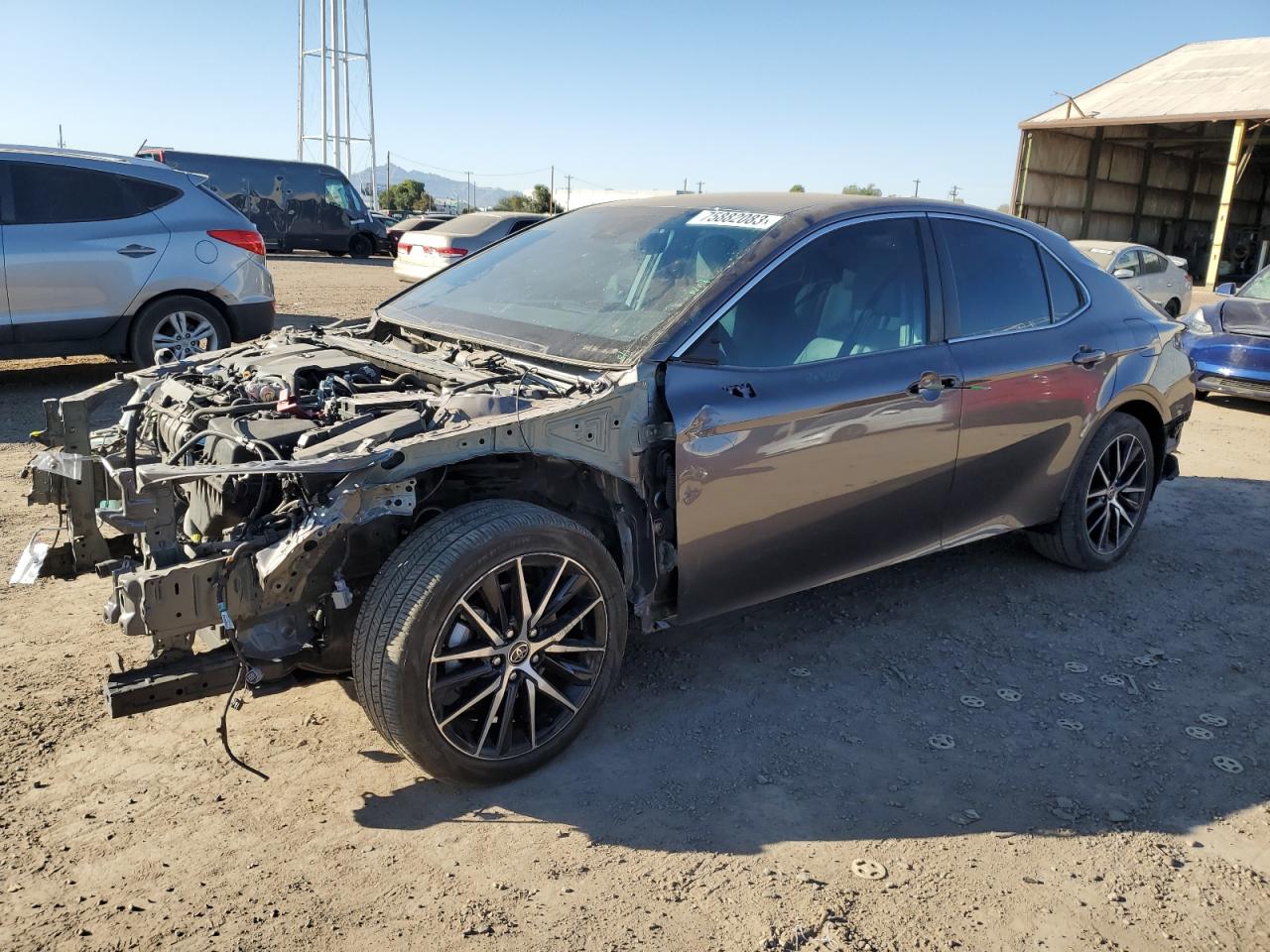 Obraz 1 z 2021 TOYOTA CAMRY SE 2021 z VIN 4T1G11AKXMU461704