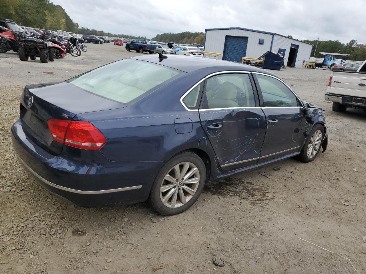 Obraz 3 z 2012 VOLKSWAGEN PASSAT SEL 2012 z VIN 1VWCH7A38CC027017