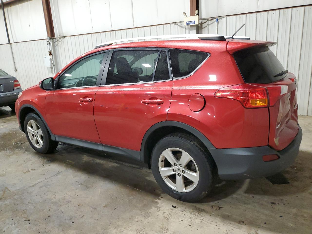 Image 2 of 2014 TOYOTA RAV4 XLE 2014 with VIN 2T3RFREV6EW153421