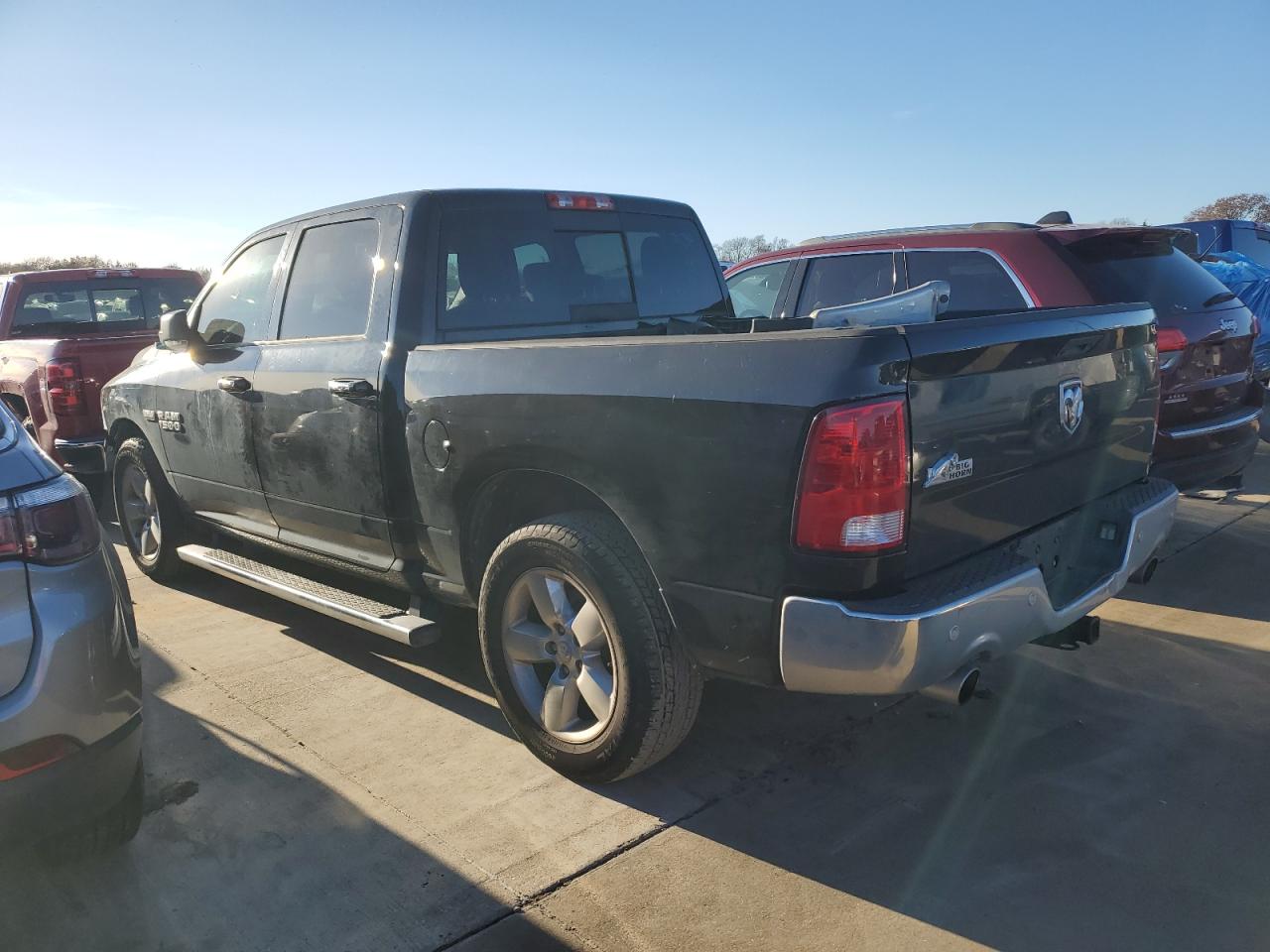 Image 2 of 2017 RAM 1500 SLT 2017 with VIN 3C6RR6LT9HG632936