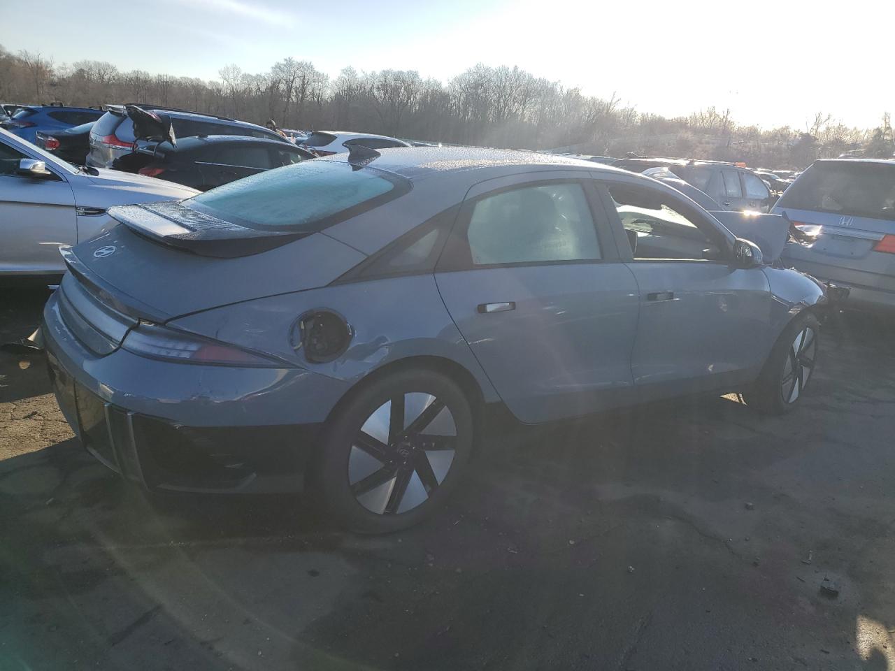 Obraz 3 z 2023 HYUNDAI IONIQ 6 SE 2023 z VIN KMHM24AC5PA038884