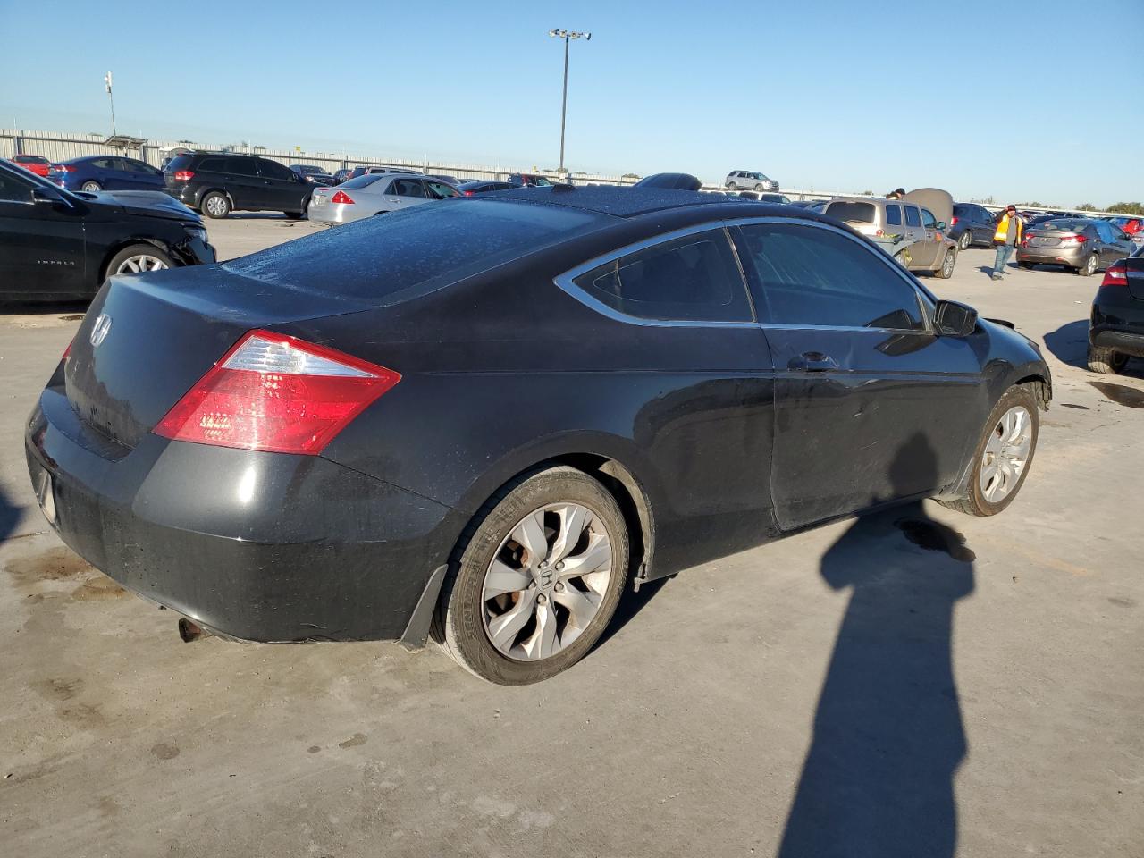 Image 3 of 2008 HONDA ACCORD EXL 2008 with VIN 1HGCS12888A008127