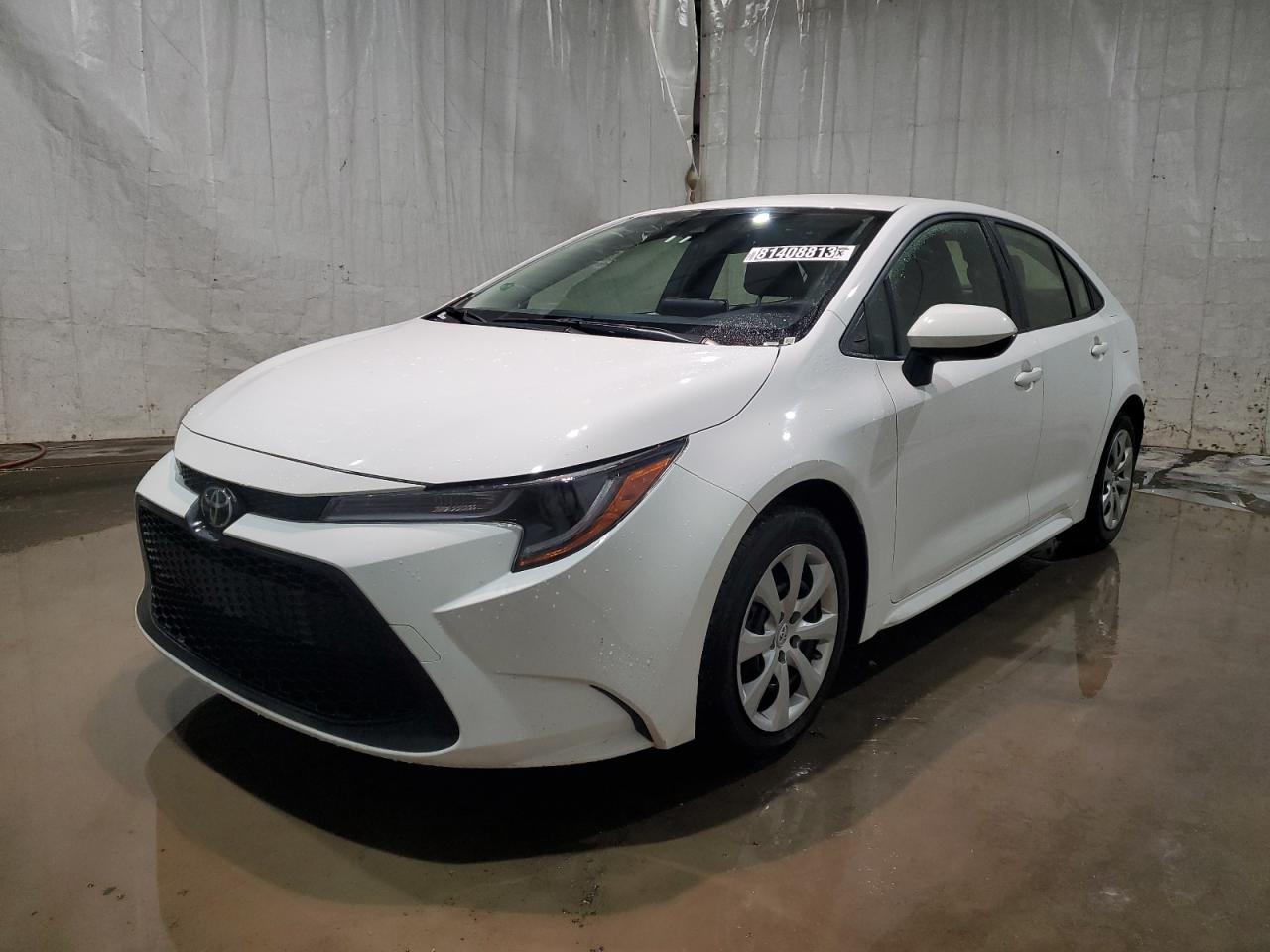 Image 1 of 2021 TOYOTA COROLLA LE 2021 with VIN JTDEPMAEXMJ181949