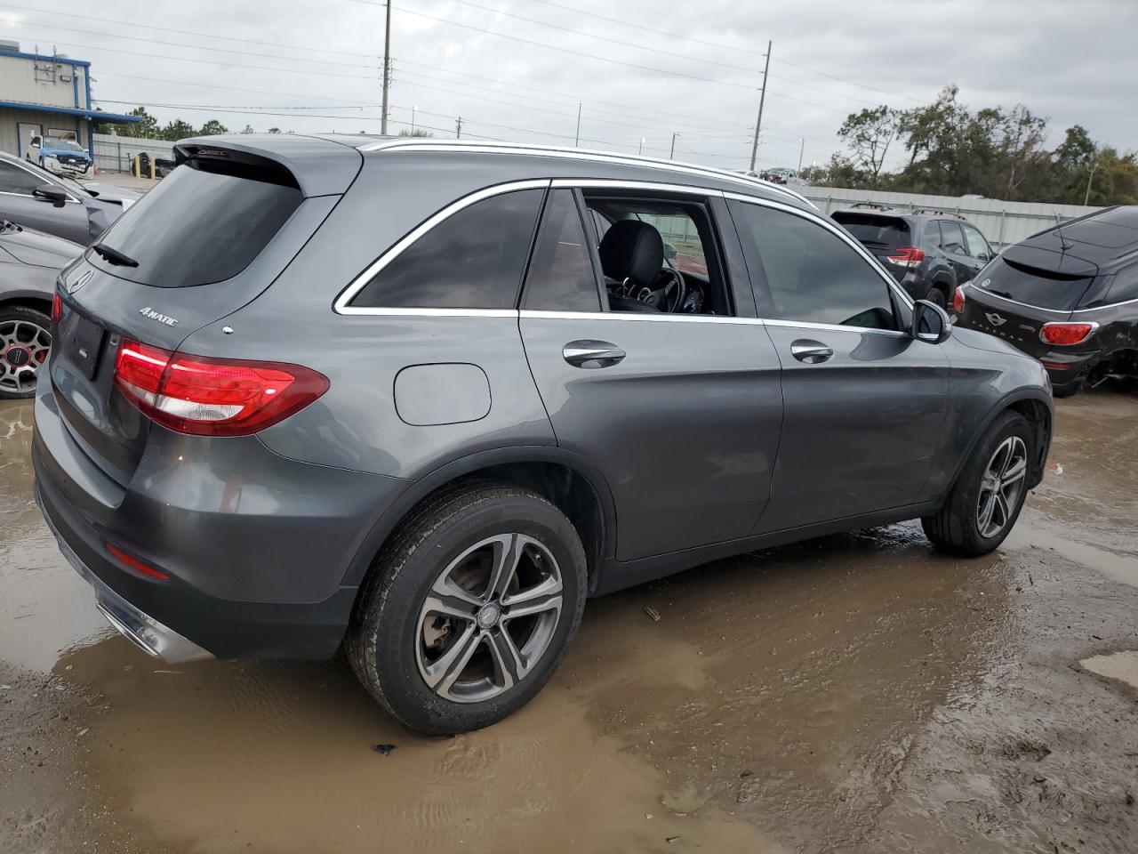 Obraz 3 z 2016 MERCEDES-BENZ GLC 300 4MATIC 2016 z VIN WDC0G4KB4GF073908