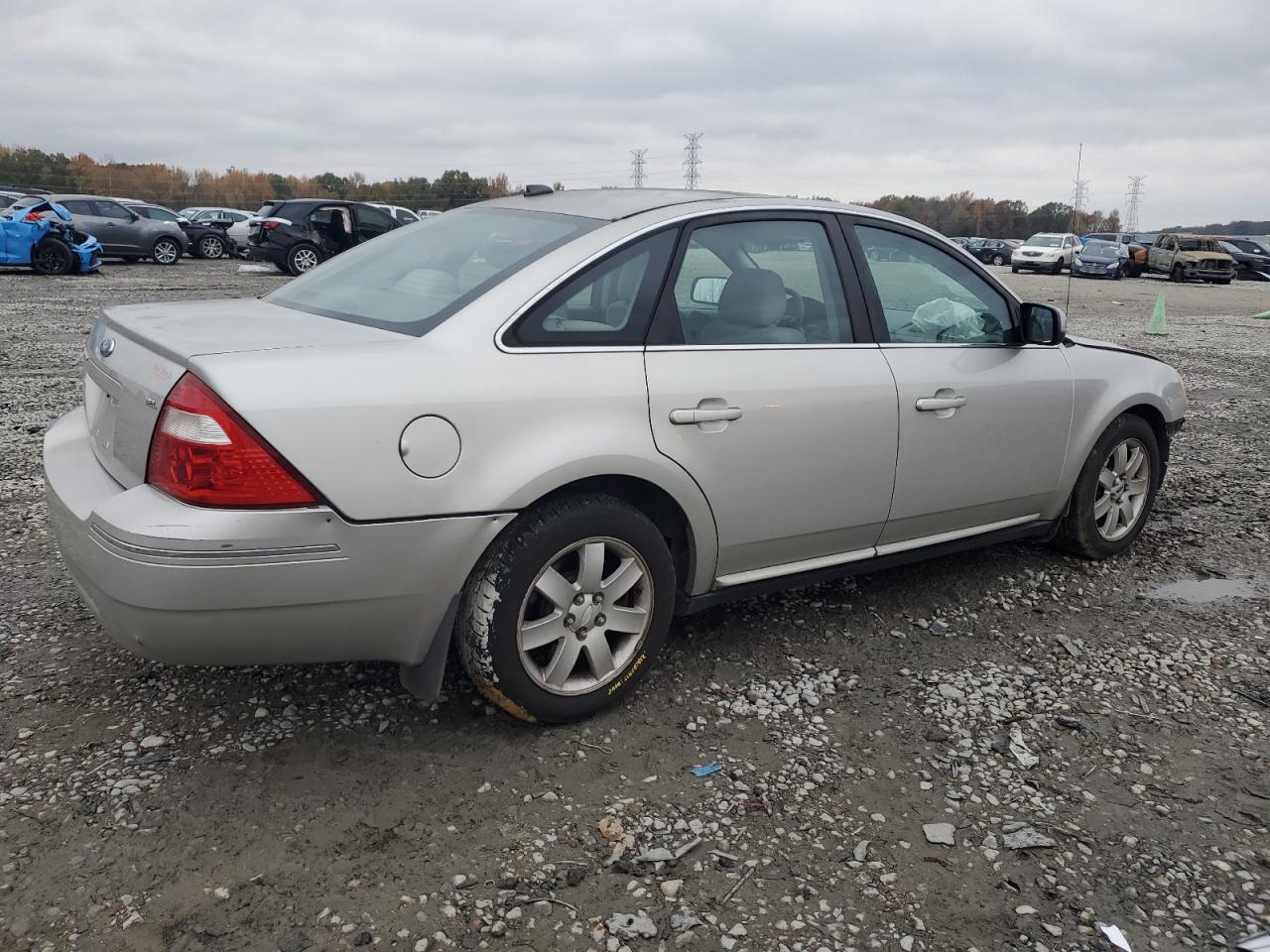 Image 3 of 2007 FORD FIVE HUNDRED SEL 2007 with VIN 1FAHP24117G156925