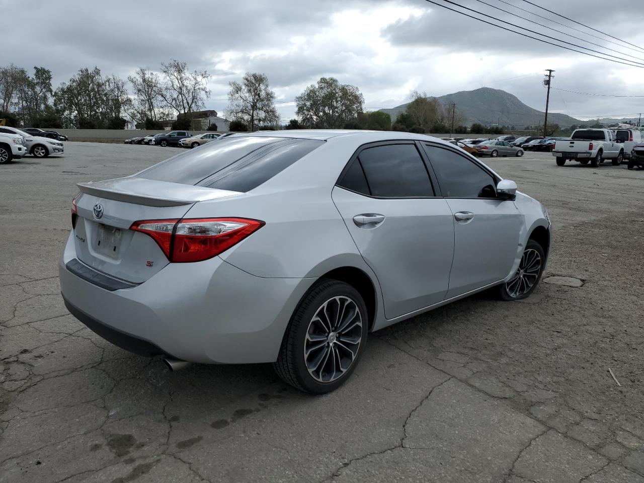Изображение 3 2016 TOYOTA COROLLA L 2016 с VIN 5YFBURHE2GP534389