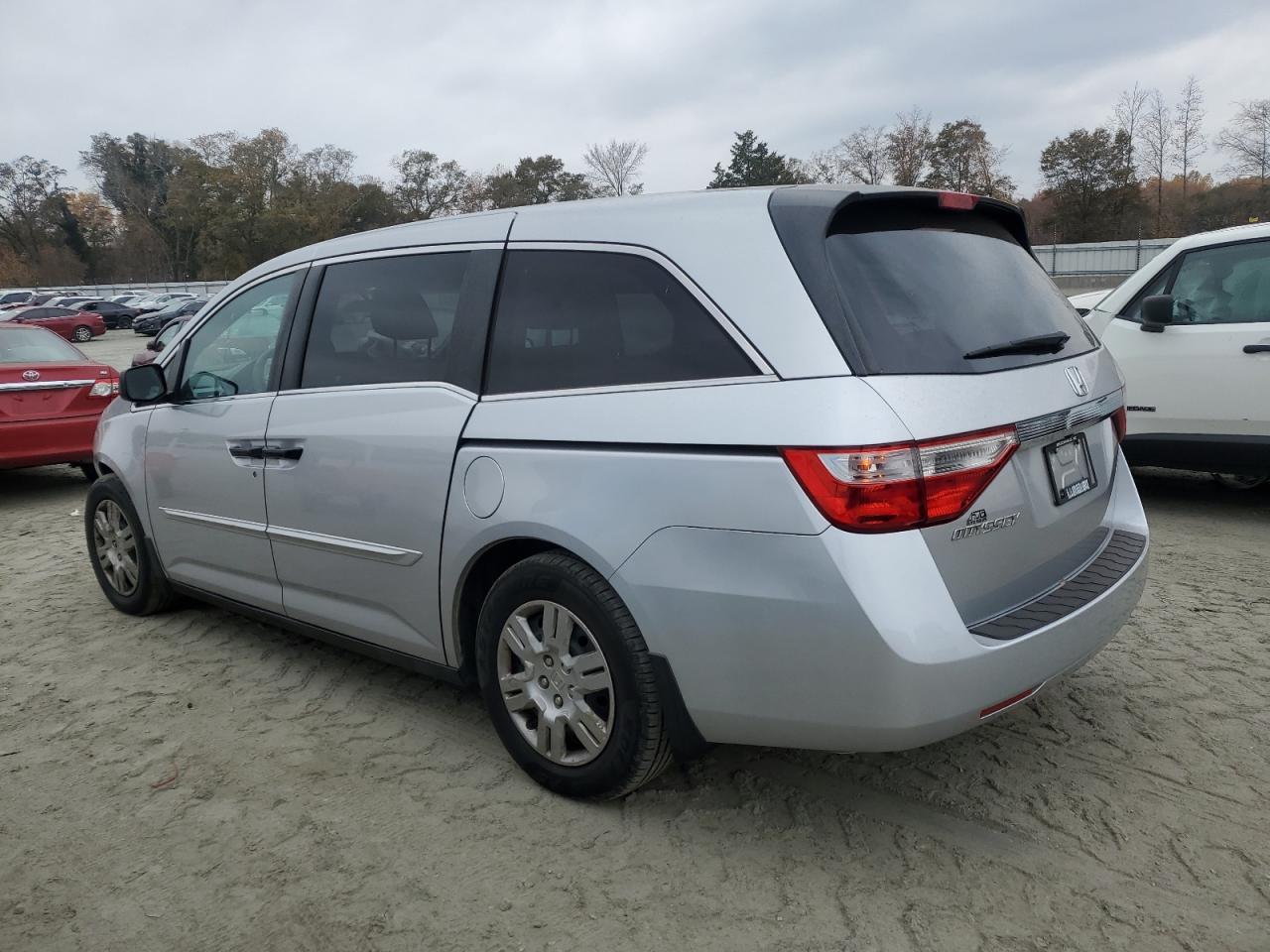 Image 2 of 2013 HONDA ODYSSEY LX 2013 with VIN 5FNRL5H25DB003744