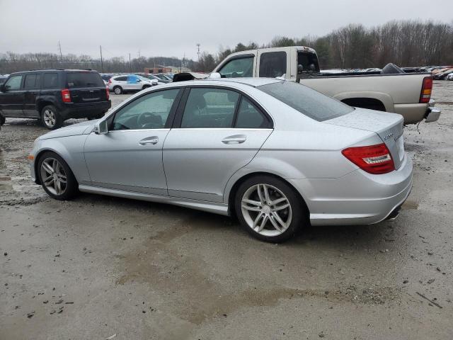 Obraz 2 z 2012 MERCEDES-BENZ C 300 4MATIC 2012 z VIN WDDGF8BB3CA615334