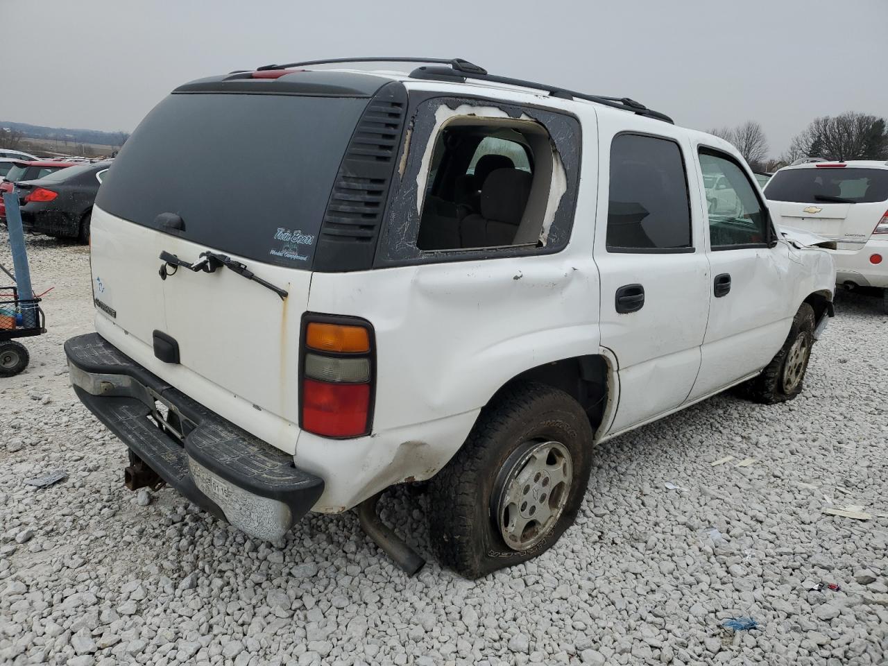 Image 3 of 2006 CHEVROLET TAHOE C1500 2006 with VIN 1GNEC13Z16R136503