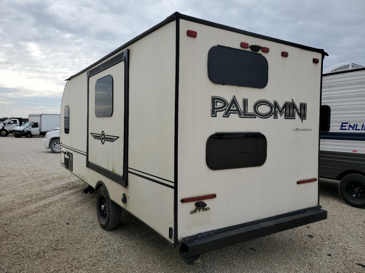 Image 3 of 2015 WILDWOOD PALOMINI 2015 with VIN 4X4TPAT16FN046764