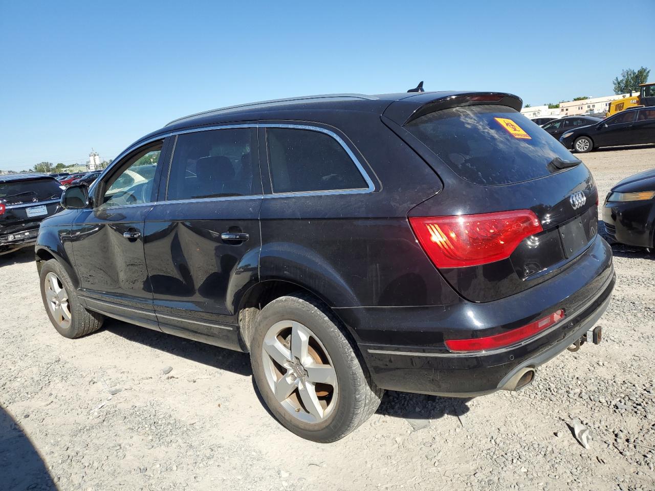 Image 2 of Audi Q7 Premium Plus 2014 with VIN WA1LGBFE6ED013224