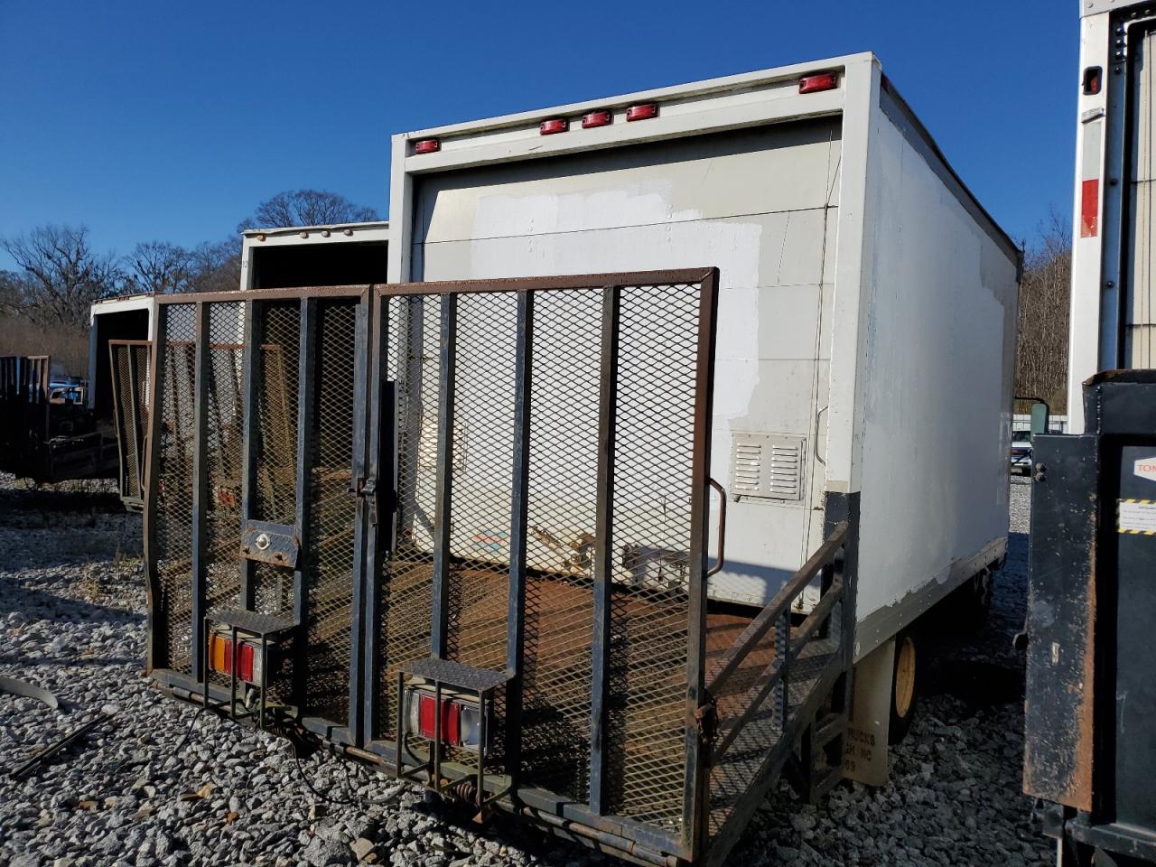 Image 3 of 2004 ISUZU NPR  2004 with VIN JALC4B14447009732