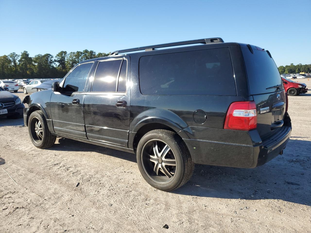 Изображение 2 2012 FORD EXPEDITION EL LIMITED 2012 с VIN 1FMJK1K58CEF06157