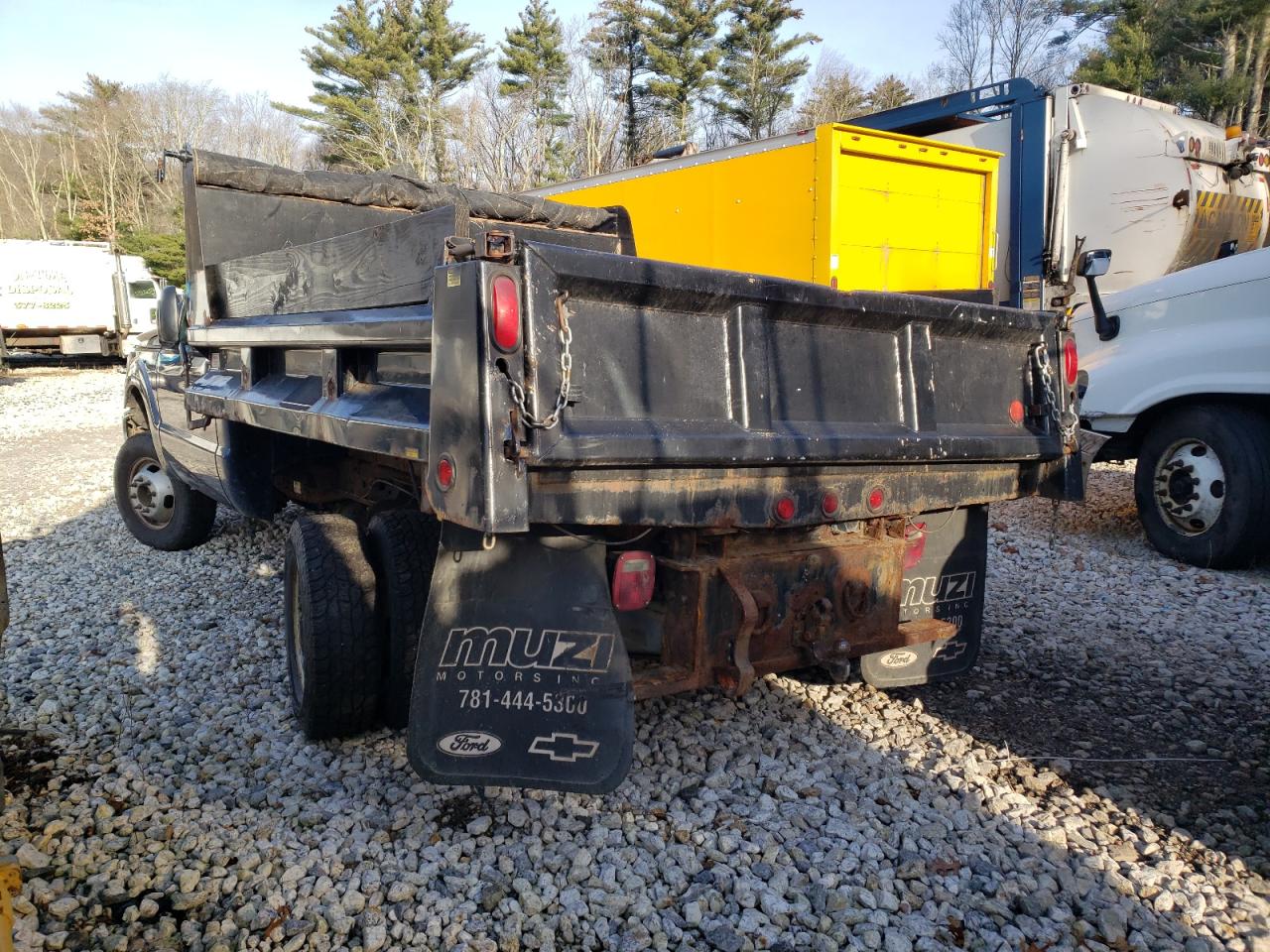 Image 2 of 2011 FORD F350 SUPER DUTY 2011 with VIN 1FDRF3H61BEA43134